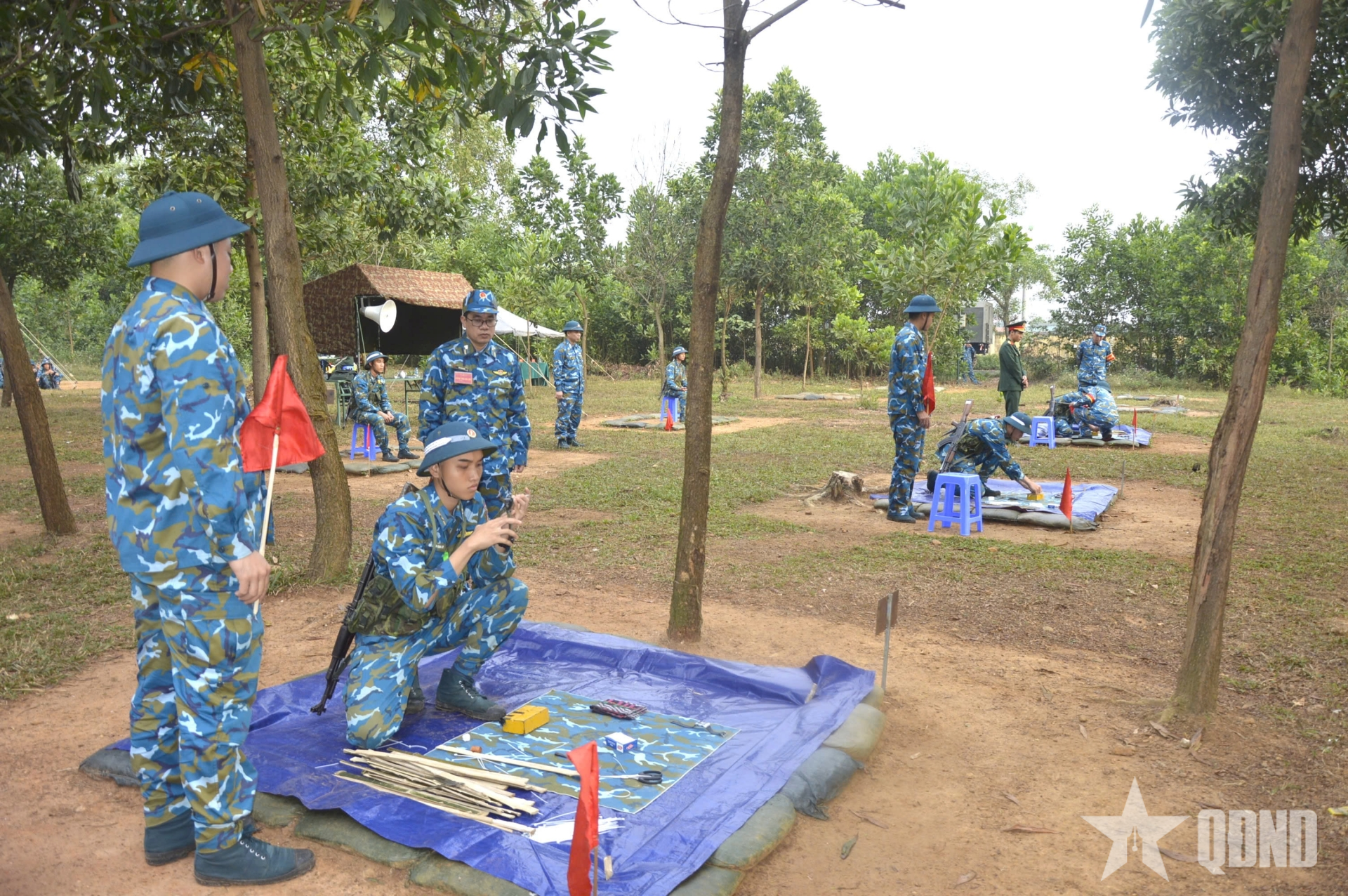 Học viện Phòng không-Không quân hoàn thành tốt nội dung kiểm tra đánh thuốc nổ cho học viên